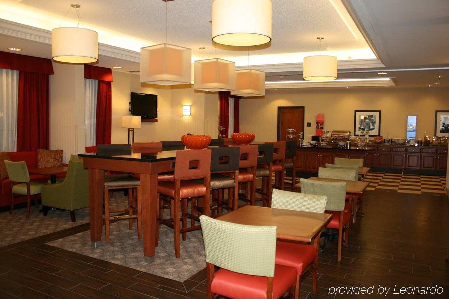 Hampton Inn St. Louis Southwest Fenton Restaurant photo